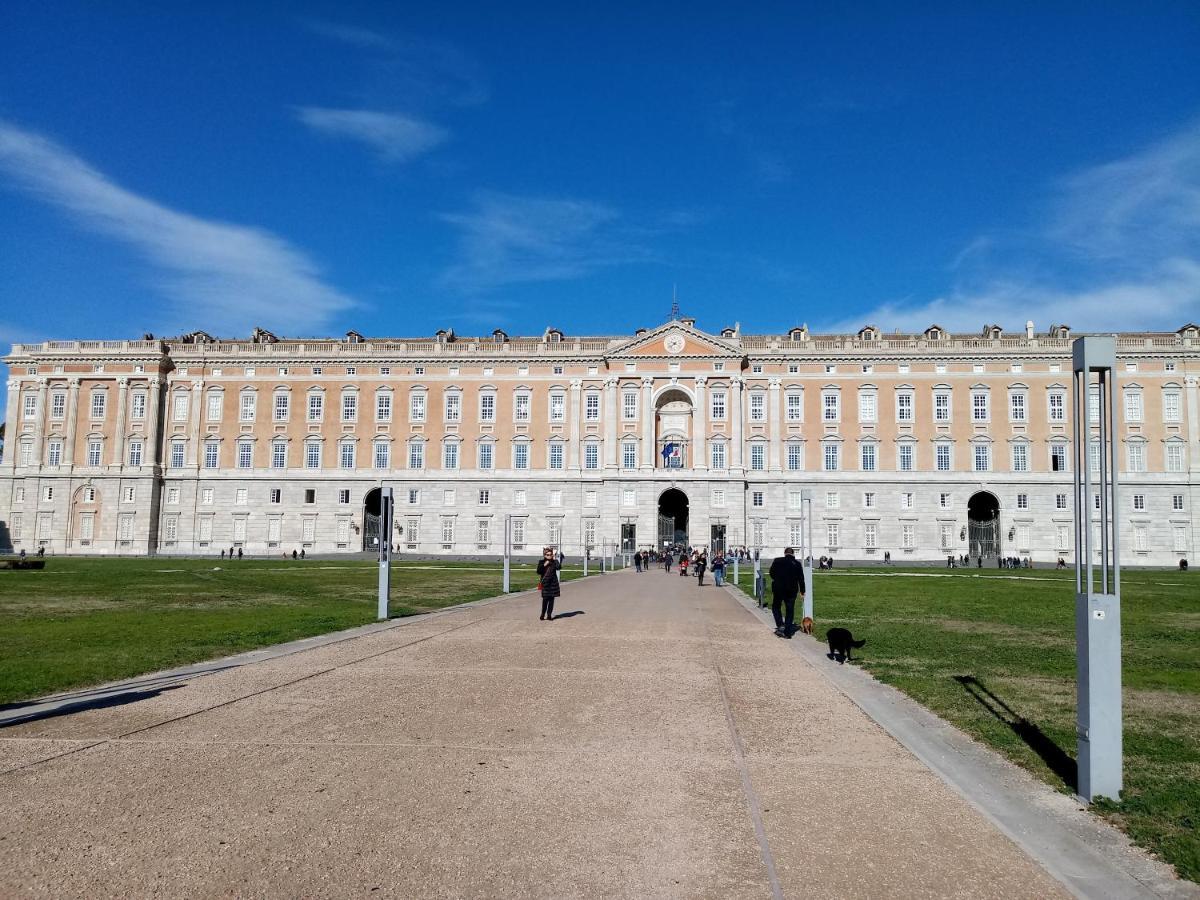 B&B Mansarda Caserta Exterior photo